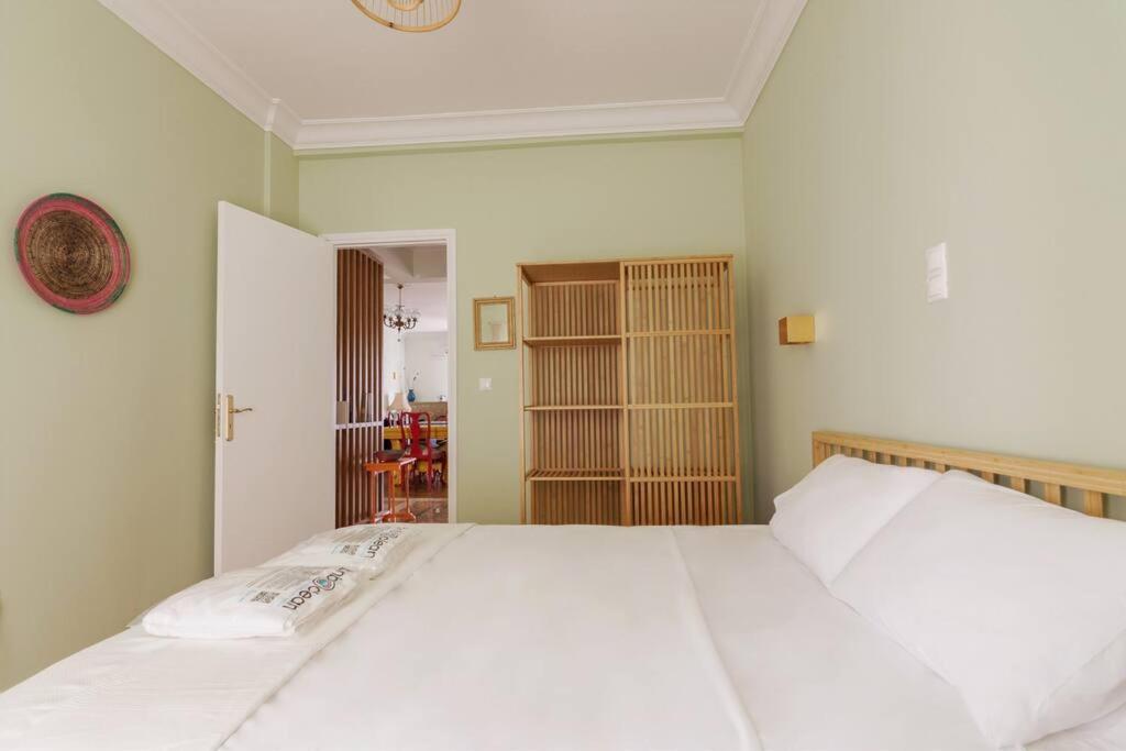 Iphigenia 2 Bedroom Retro Downtown Apartment Atenas Exterior foto